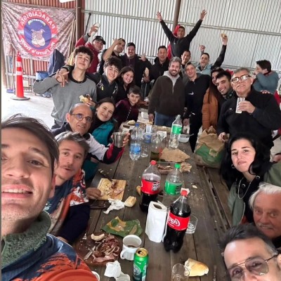 Festejos en hangar